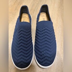 Sonoma Navy Slip-On Sneakers - Size 8.5M
